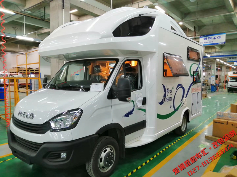 依维柯房车04.jpg